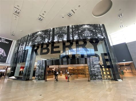 burberry yorkdale phone|Burberry yorkdale toronto.